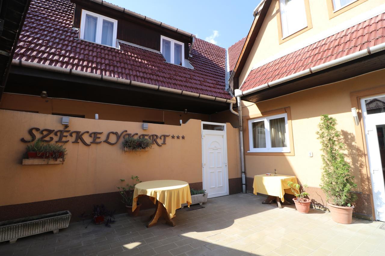 Szekelykert Panzio Bed and Breakfast Miskolc Exteriör bild